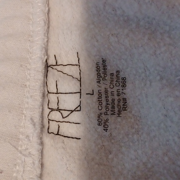 💙🌺White Sweatpants with Colorful Smiley Faces - Picture 6 of 8